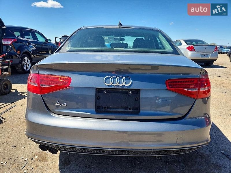 Седан Audi A4 2014 в Львові