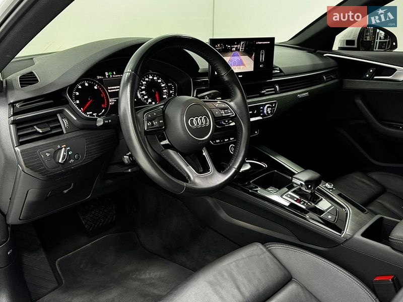 Седан Audi A4 2020 в Одесі