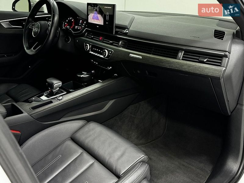 Седан Audi A4 2020 в Одесі