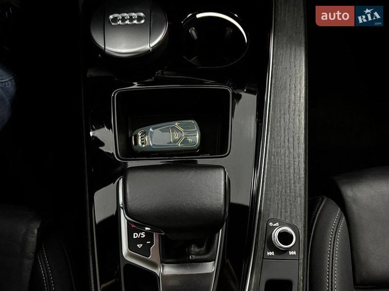 Седан Audi A4 2020 в Одесі