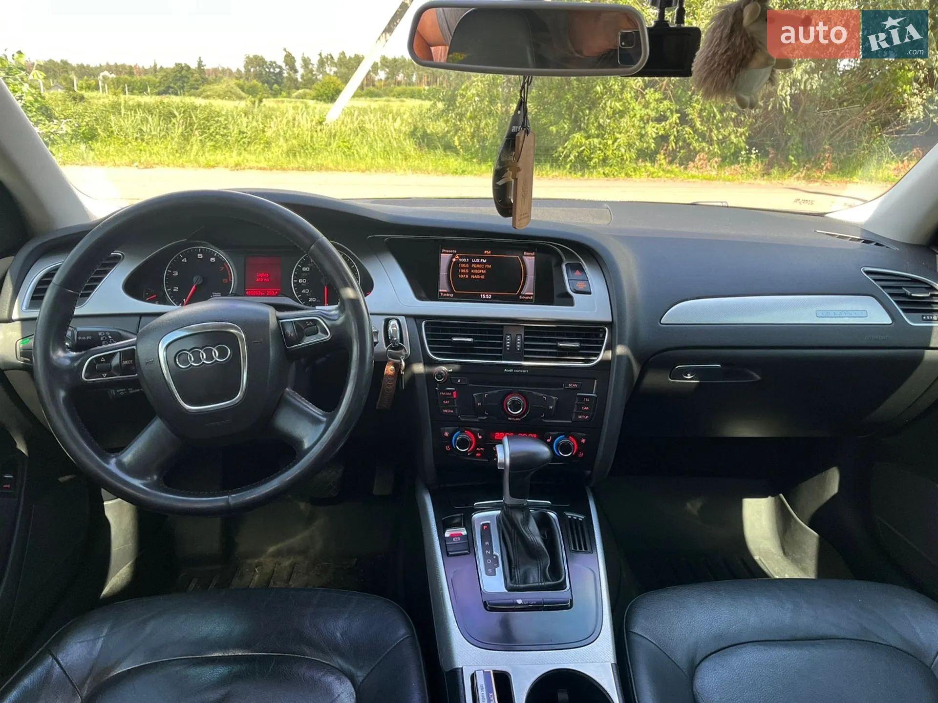 2010 Audi A4 - мініатюра 8
