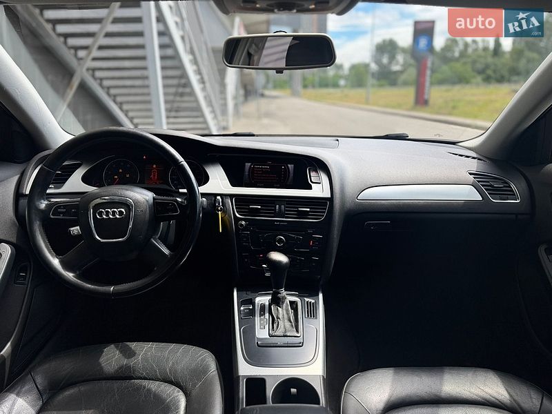 Седан Audi A4 2010 в Киеве