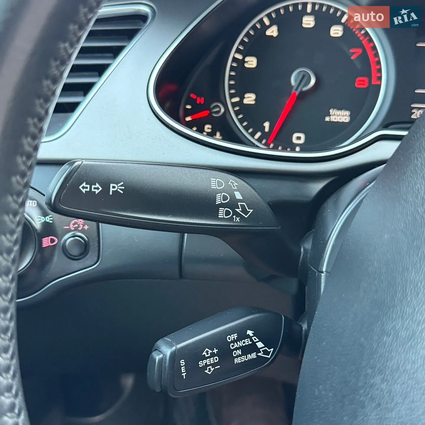 2012 Audi A4 - мініатюра 15
