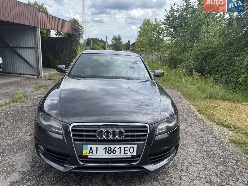 Универсал Audi A4 2011 в Обухове