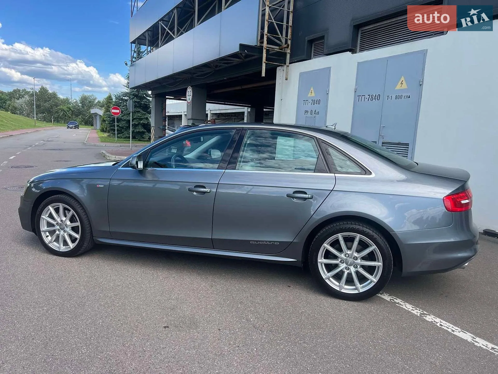 2013 Audi A4 - мініатюра 3