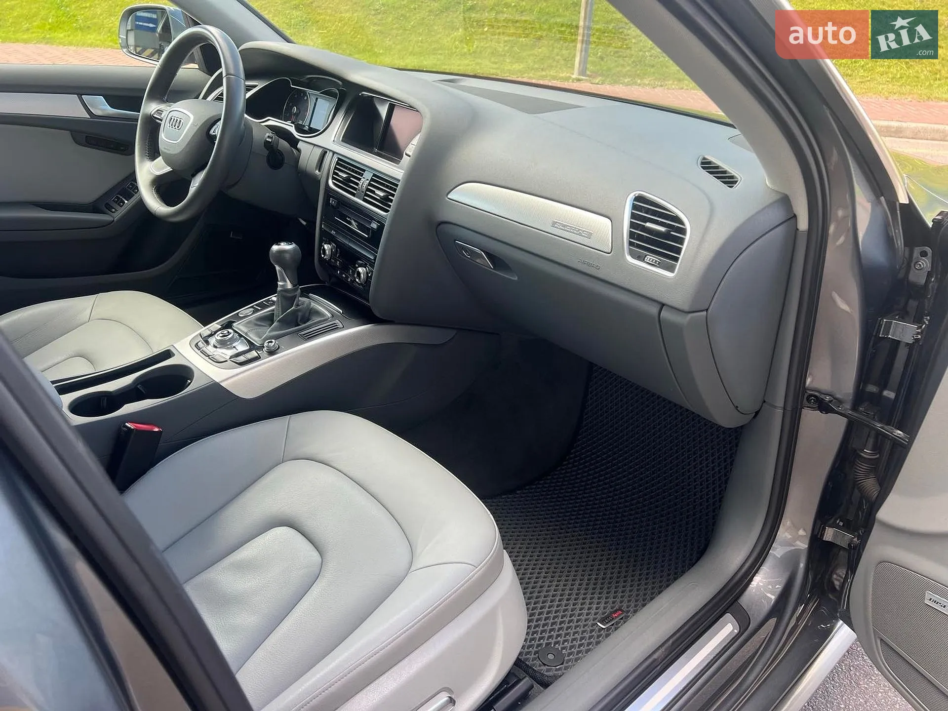 2013 Audi A4 - мініатюра 25