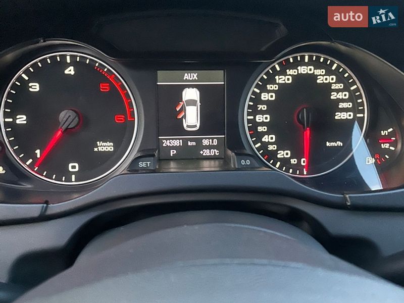 Универсал Audi A4 2011 в Нововолынске