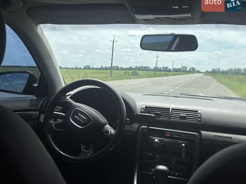 Седан Audi A4 2002 в Подольске