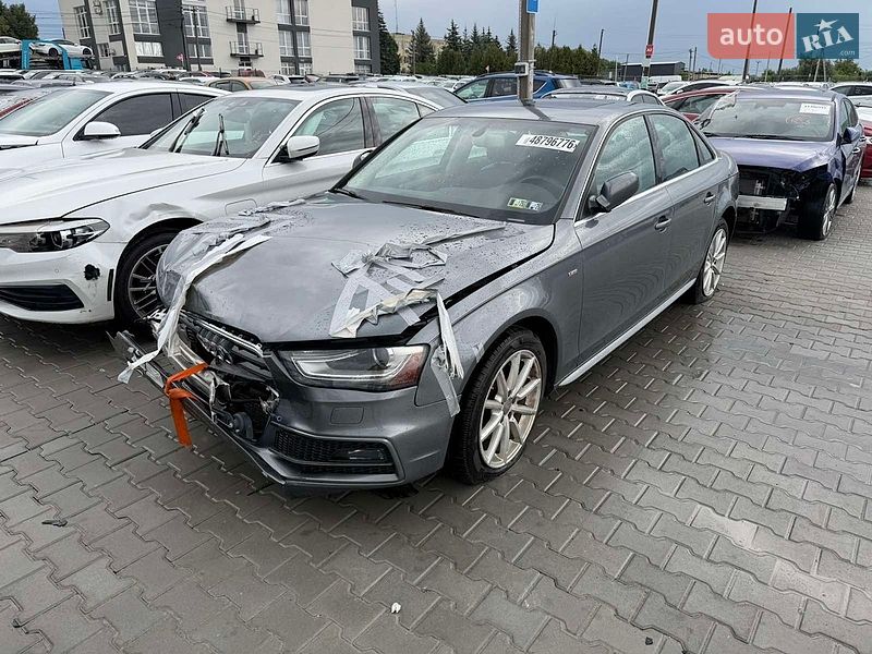 Седан Audi A4 2014 в Львові