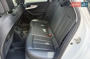 Седан Audi A4 2018 в Рівному