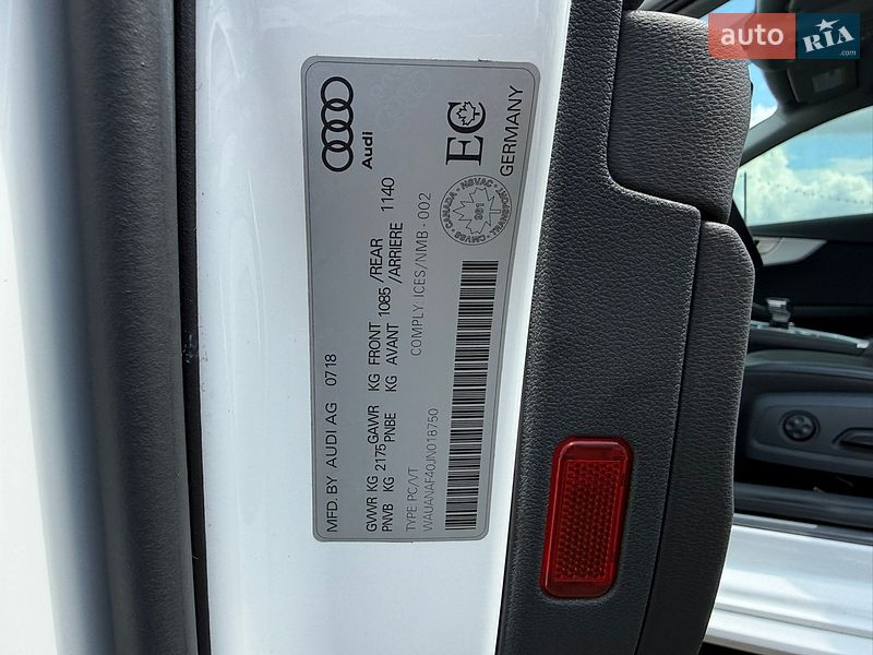 Седан Audi A4 2018 в Рівному