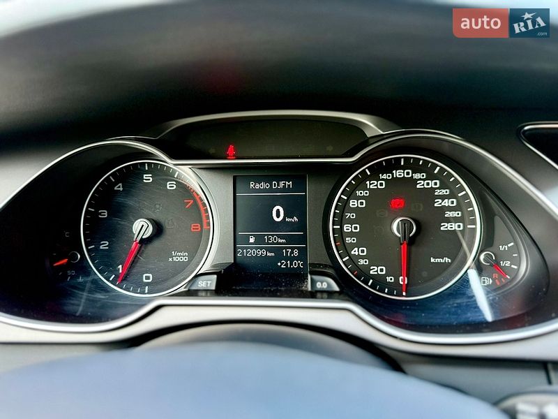 Седан Audi A4 2012 в Луцке