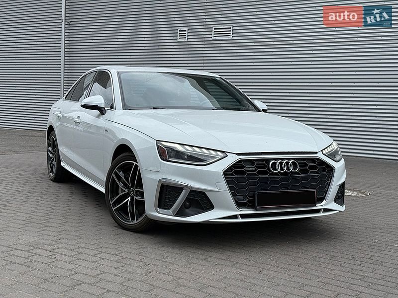 Седан Audi A4 2020 в Ровно