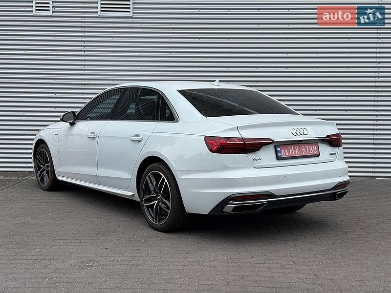 Седан Audi A4 2020 в Ровно