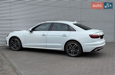 Седан Audi A4 2020 в Ровно