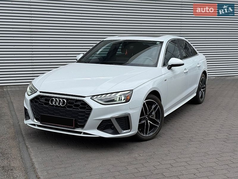 Седан Audi A4 2020 в Ровно