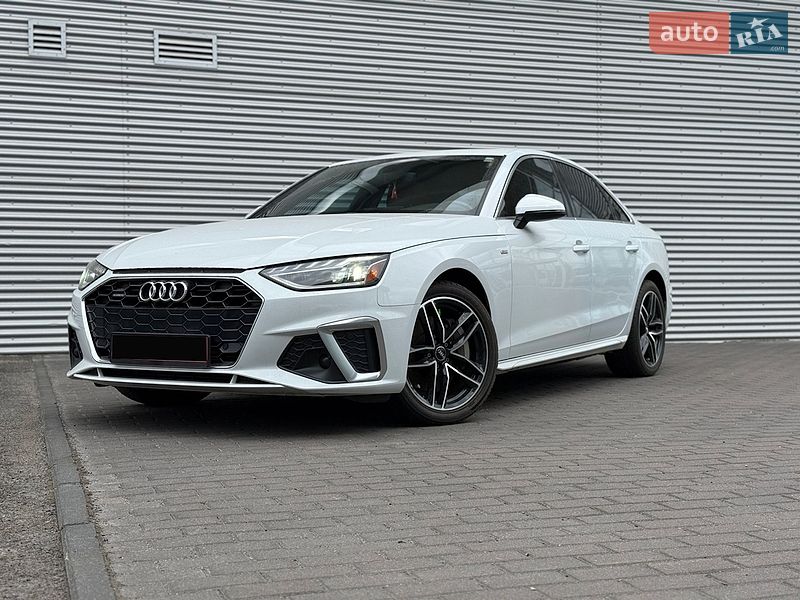 Седан Audi A4 2020 в Ровно