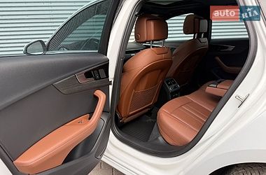 Седан Audi A4 2020 в Ровно
