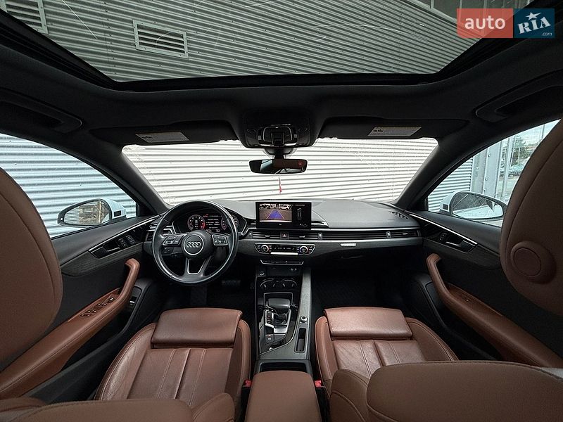 Седан Audi A4 2020 в Ровно
