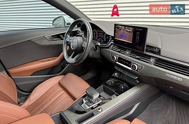 Седан Audi A4 2020 в Ровно