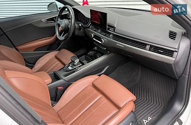 Седан Audi A4 2020 в Ровно