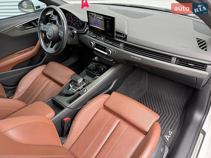 Седан Audi A4 2020 в Ровно
