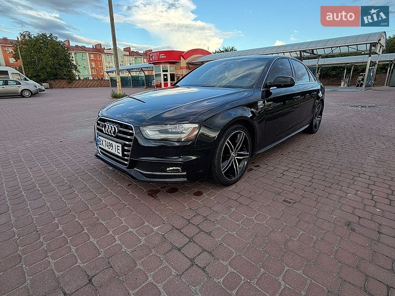 Седан Audi A4 2012 в Рівному