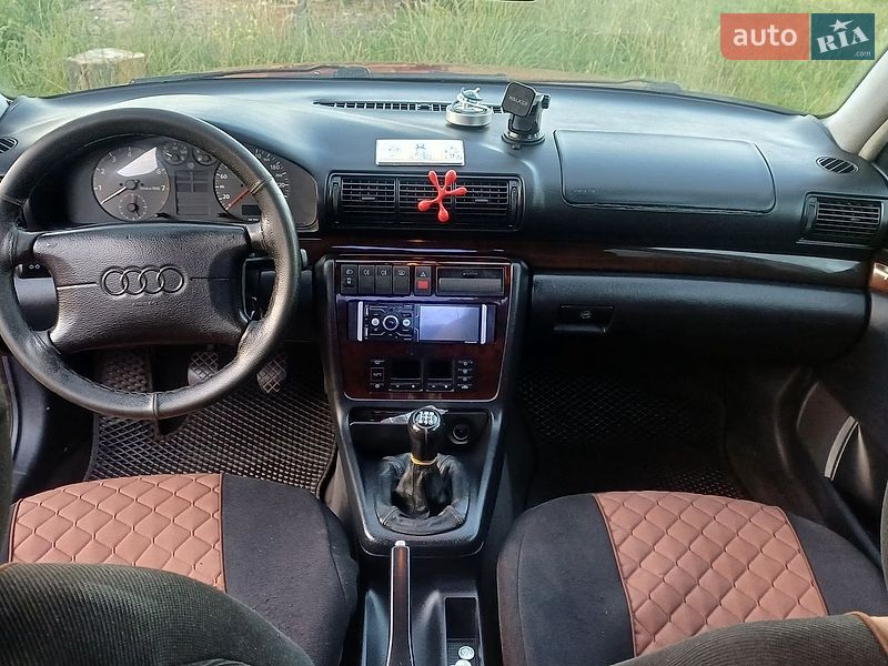 Седан Audi A4 1996 в Любешові фото 5 Седан Audi A4 1996 в Любешові