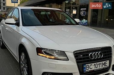 Седан Audi A4 2012 в Львове