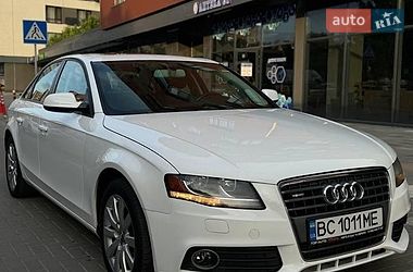 Седан Audi A4 2012 в Львове