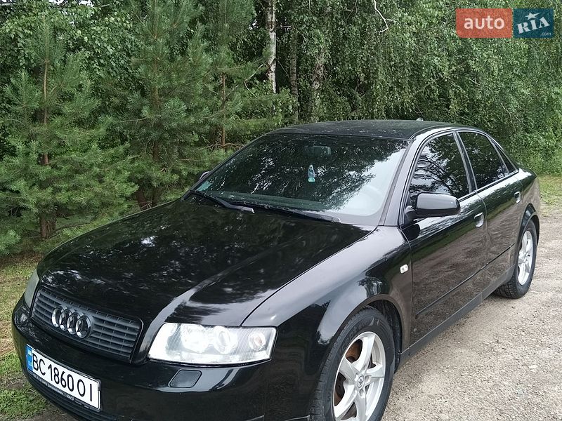 Седан Audi A4 2003 в Жовкве