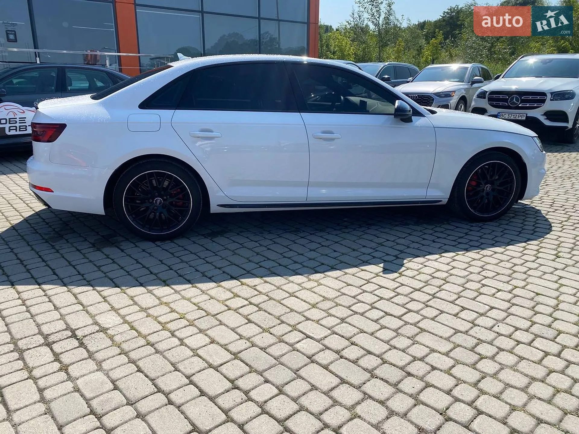2017 Audi A4 - мініатюра 8