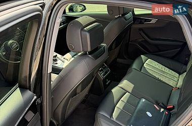 Седан Audi A4 2020 в Львові