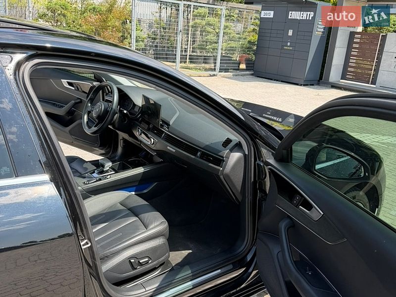 Седан Audi A4 2020 в Львові