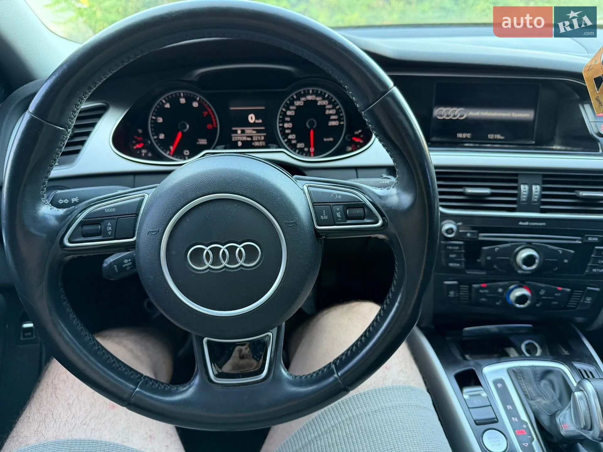 2015 Audi A4 - мініатюра 19