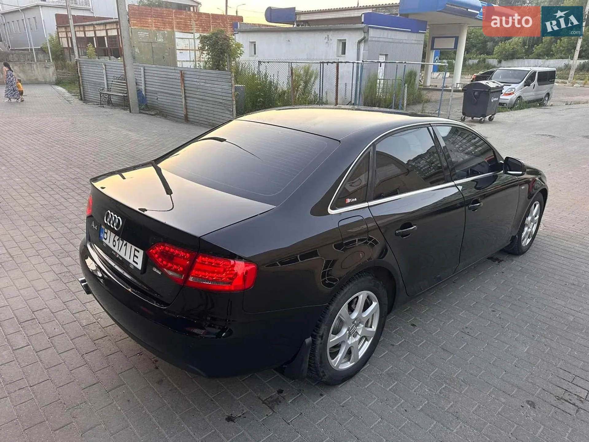 2010 Audi A4 - мініатюра 9