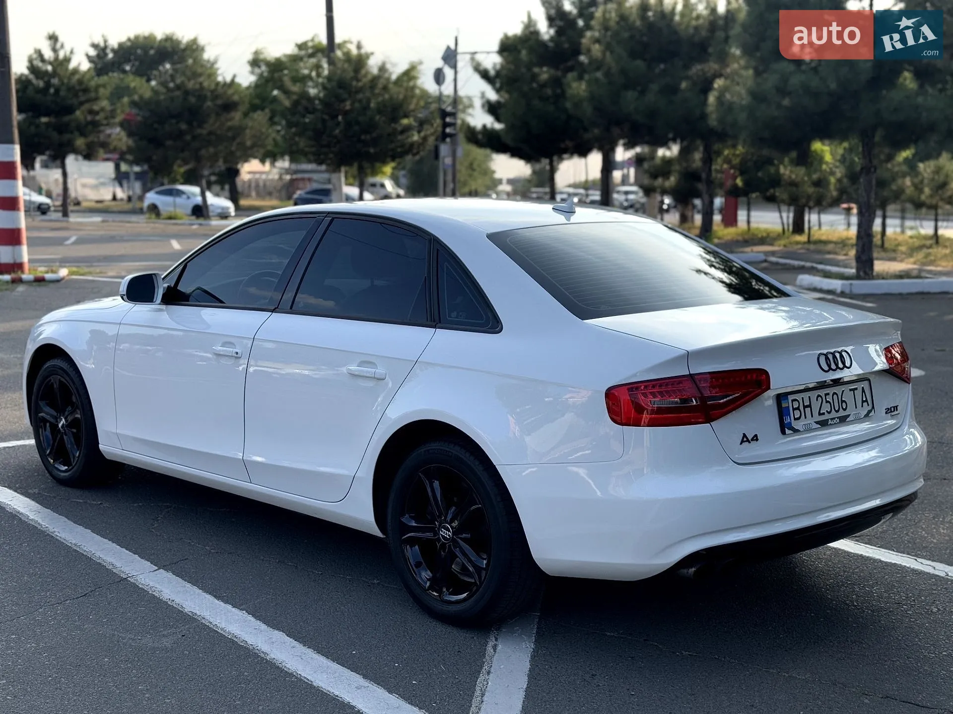 2012 Audi A4 - мініатюра 10