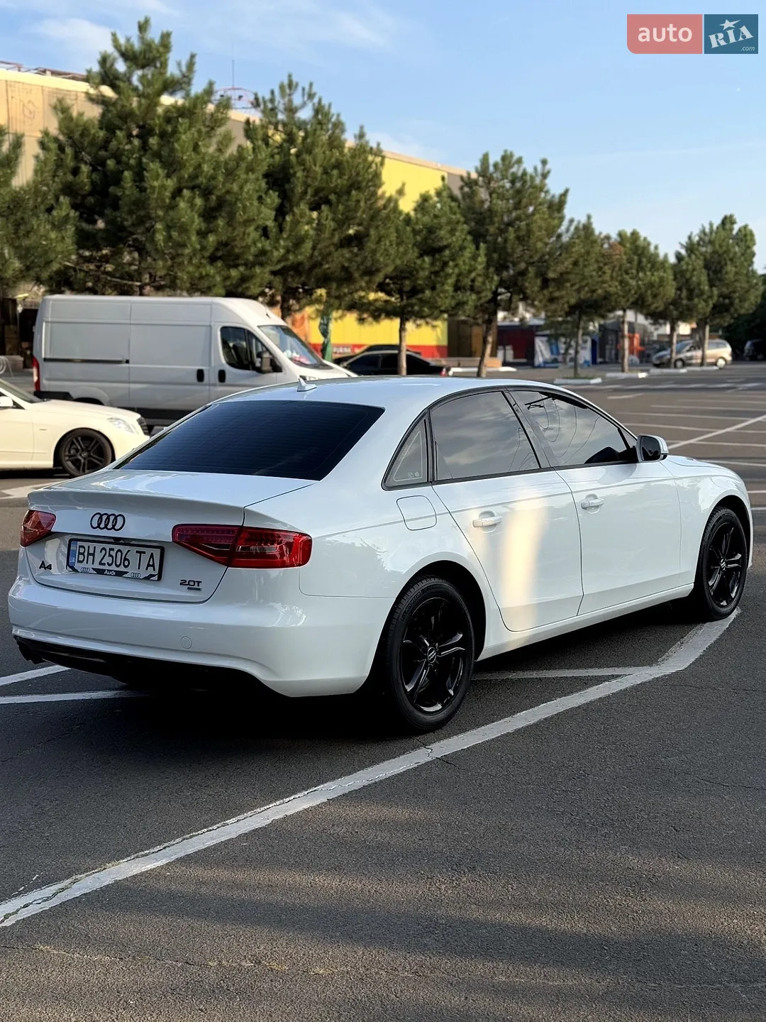 2012 Audi A4 - мініатюра 19
