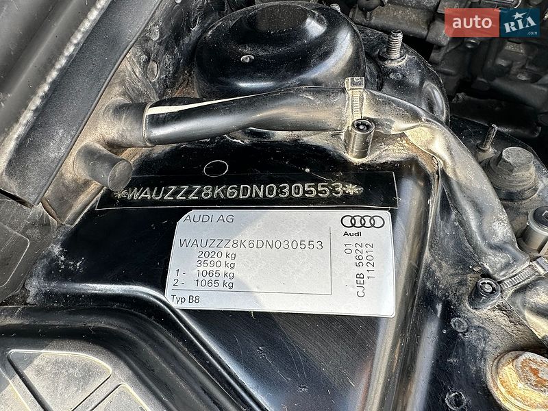 Седан Audi A4 2012 в Мукачевому