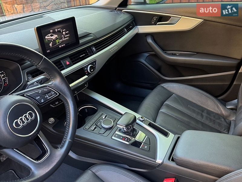 Седан Audi A4 2017 в Львові