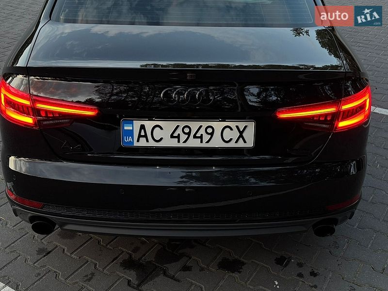 Седан Audi A4 2017 в Луцке