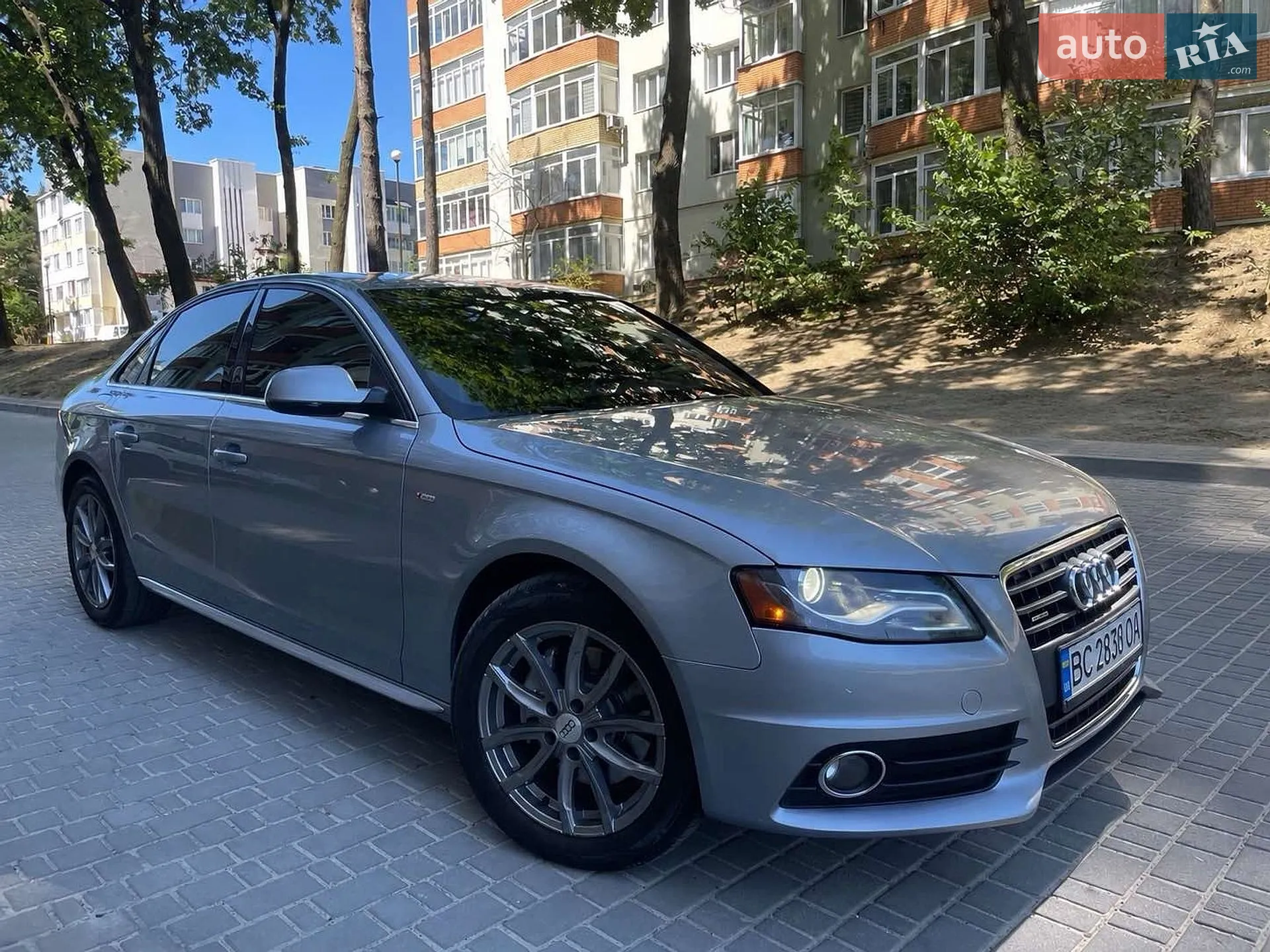 2011 Audi A4 - мініатюра 2