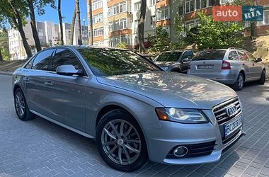 Седан Audi A4 2011 в Львове Седан Audi A4 2011 в Львове