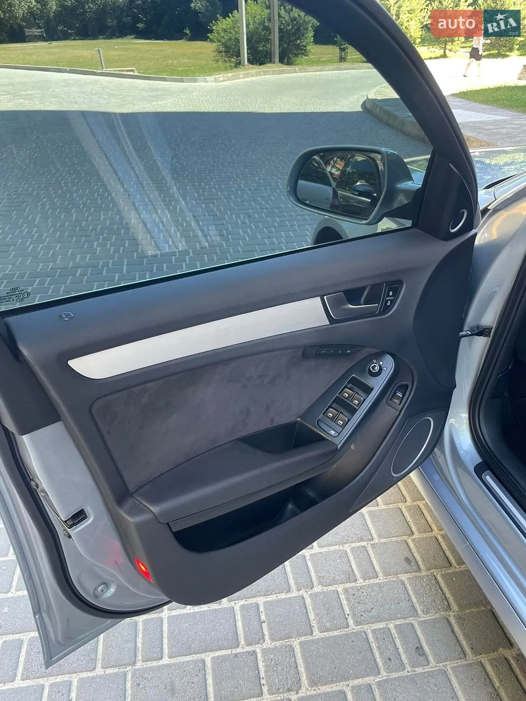 2011 Audi A4 - мініатюра 24