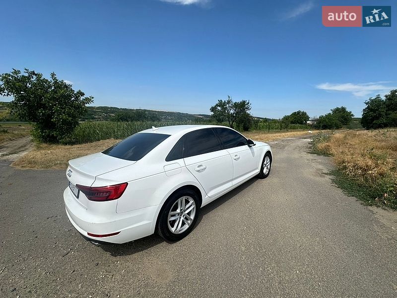 Седан Audi A4 2017 в Подольске