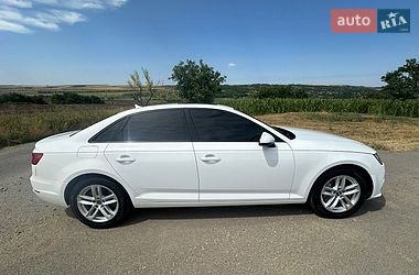 Седан Audi A4 2017 в Подольске