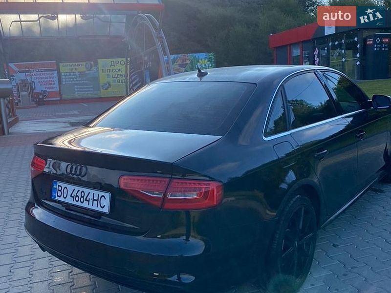 Седан Audi A4 2015 в Тернополе