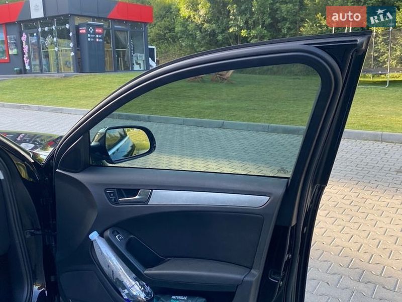 Седан Audi A4 2015 в Тернополе