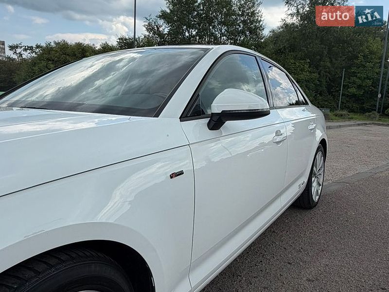 Седан Audi A4 2017 в Дрогобыче