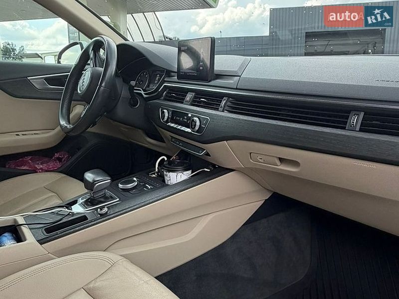 Седан Audi A4 2017 в Дрогобыче